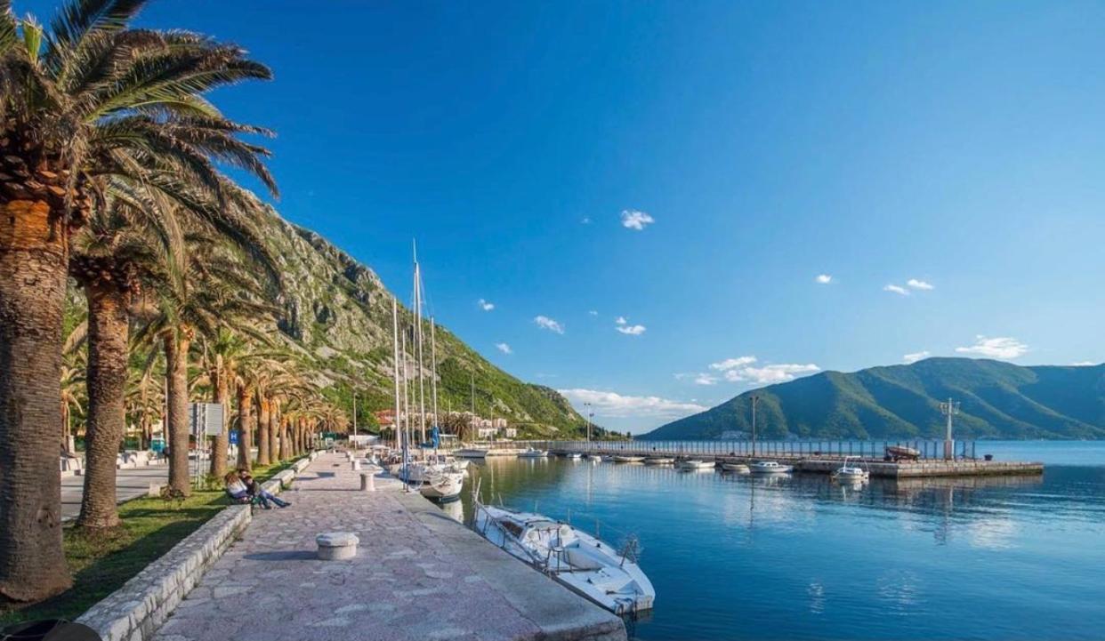 Pavle Apartmani Risan Exterior foto