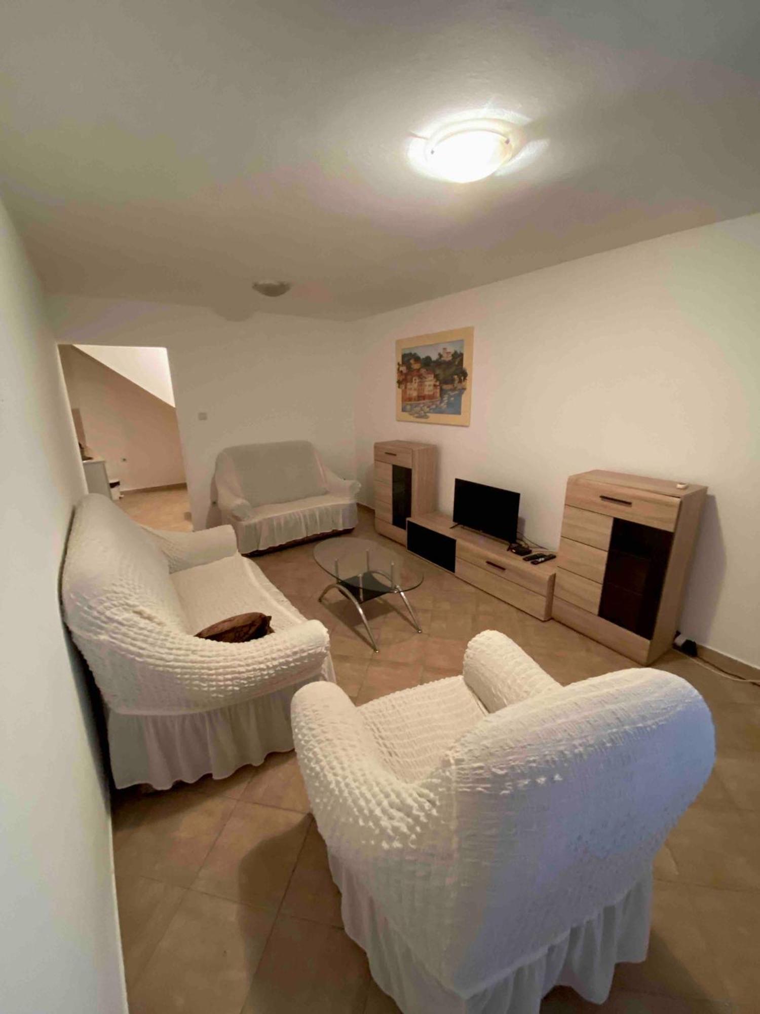 Pavle Apartmani Risan Exterior foto